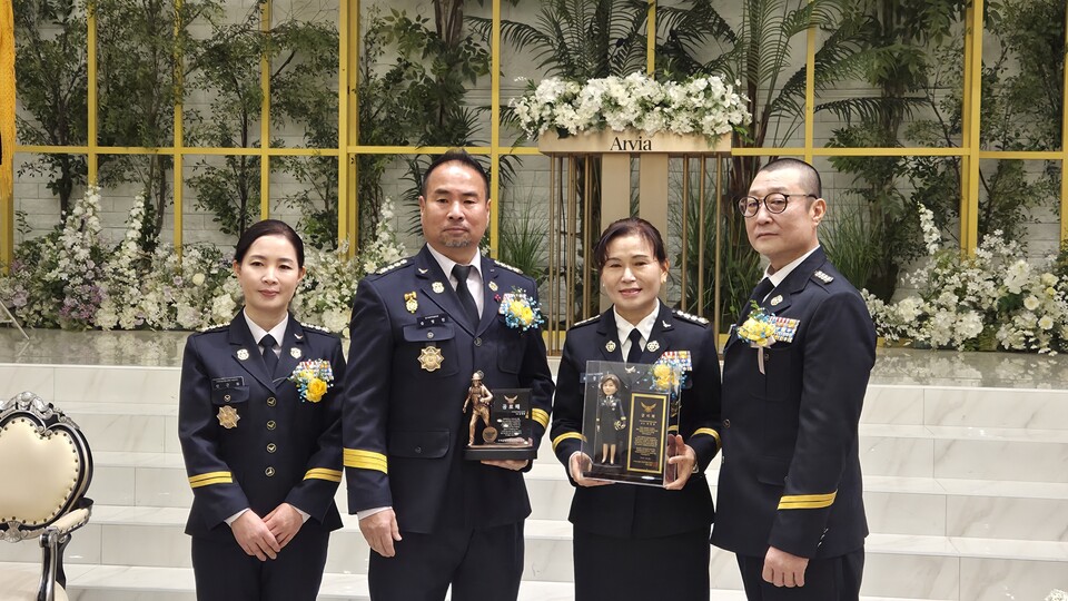 구리소방서의용소방서연합회가 20일 오전 10시 30분 구리시 인창동 소재 아르비아웨딩홀 9층에서 ‘연합회장 이·취임식’을 열고 새로운 각오를 다졌다. (사진=이건구 기자)