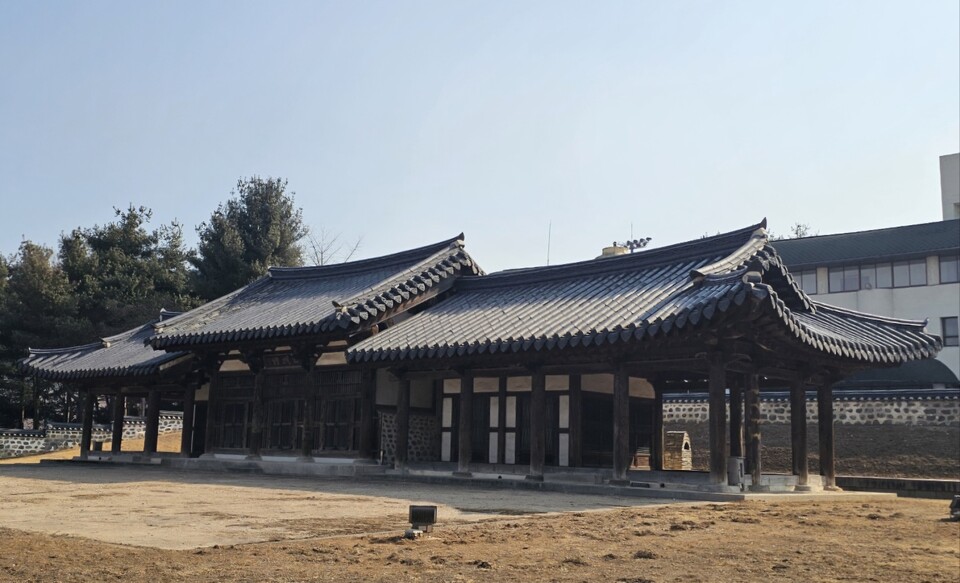 12일 오전 10시50분께 찾은 안성시 보개면에 위치한 안성객사.