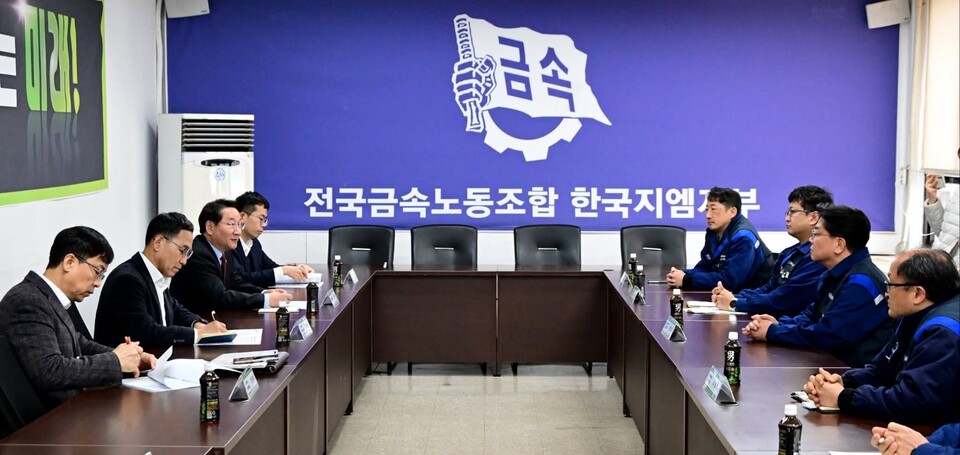 유정복 인천시장이 한국GM의 인천 부평공장 중심 대규모 투자 결정을 두고 “인천을 넘어 대한민국 산업의 흐름을 바꿀 선택”이라고 평가했다. (사진=유정복 인천시장 페이스북)