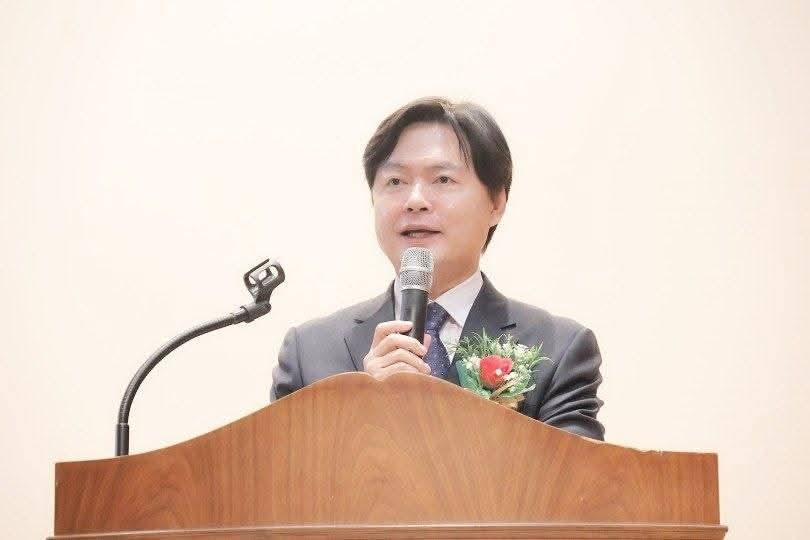 OECD의 한국 경제 성장률 하향 전망을 놓고 여야가 정면으로 맞붙었다. 더불어민주당은 추가경정예산의 신속한 처리를 강조한 반면, 국민의힘은 추경 중심 대응 자체를 문제로 지적했다. (사진=김현정 원내대변인 페이스북)