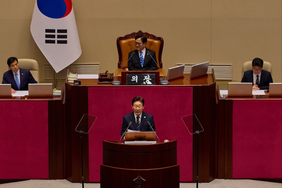 이재명 대통령이 2일 국회에서 중동 전쟁 대응을 위한 추가경정예산안 처리 필요성을 강조하며 신속한 협조를 요청했다. (사진=이재명 대통령 페이스북)