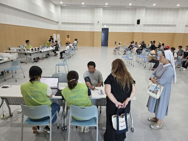 서울아산병원 포천외국인주민지원센터에서 ‘사랑의 의료봉사’